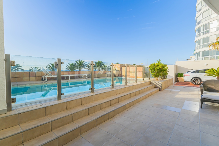 To Let 4 Bedroom Property for Rent in Mouille Point Western Cape
